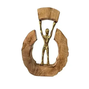 Escultura Decorativa em Resina 27cm Abstrata para Ambientes Internos Dourado Mabruk Escultura Decorativa em Resina 27cm Abstrata Dourado para Decoração Mabruk