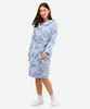 roupão feminino em fleece stitch com capuz azul P