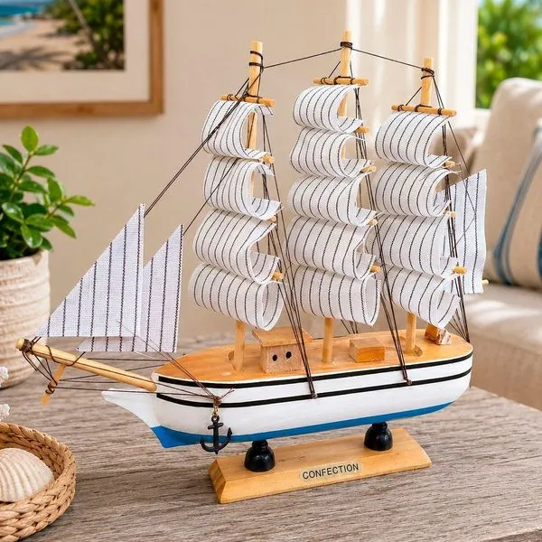 Miniatura Decorativa Barco Caravela em Madeira para Decoração Náutica Branco Artesanal Miniatura Caravela em Madeira Decoração Náutica Branco Artesanal