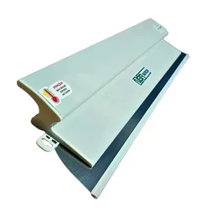 Desempenadeira Tipo Avião Berox 60cm para Aplicação de Efeitos e Acabamentos Finos com Lâminas Flexíveis de Aço Inox Desempenadeira Tipo Avião Berox 60cm para Aplicação de Efeitos e Acabamentos Finos com Alta