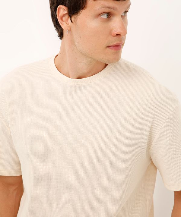 camiseta texturizada manga curta bege P