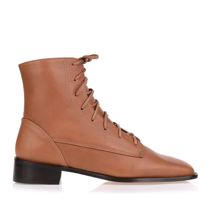 Bota Salto Baixo Atanado Caramelo