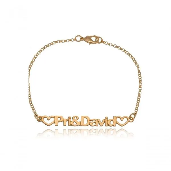Pulseira Personalizada Floratta Joias com Nome do Casal e Corações Vazados Folheada em Ouro 18K Feminino Pulseira Personalizada Floratta Joias com Nome do Casal e Corações Vazados Folheada em Ouro 18K