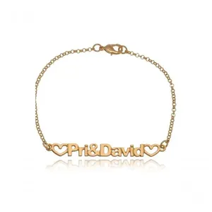 Pulseira Personalizada Floratta Joias com Nome do Casal e Corações Vazados Folheada em Ouro 18K Feminino Pulseira Personalizada Floratta Joias com Nome do Casal e Corações Vazados Folheada em Ouro 18K