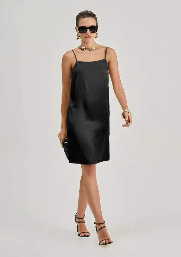 Vestido Iódice Solto Decote Reto Com Alça Curto Preto P
