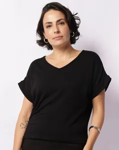 Blusa Feminina Frisos No Ombro Viscose Preta GG