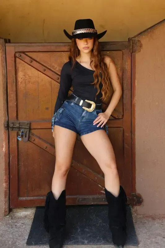 Short Feminino Cargo Premium Planet Girls Jeans Médio 34