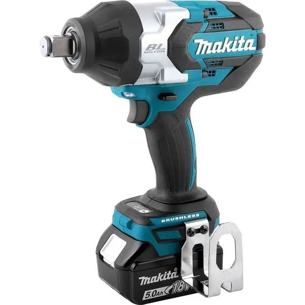 Chave de Impacto a Bateria DTW1001RTJ 18V 5,0Ah Encaixe 3-4 Torque Máximo 1.050N.m Luz LED Bivolt Makita Chave de Impacto DTW1001RTJ 18V 5,0Ah Encaixe 3-4 Torque 1.050N.m Luz LED Bivolt Makita