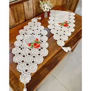 Caminho de Mesa Crochê de Algodão com Bordado Floral Artesanal 1M X 45CM Laranja Caminho de Mesa Crochê Algodão Bordado Floral 1M X 45CM Laranja