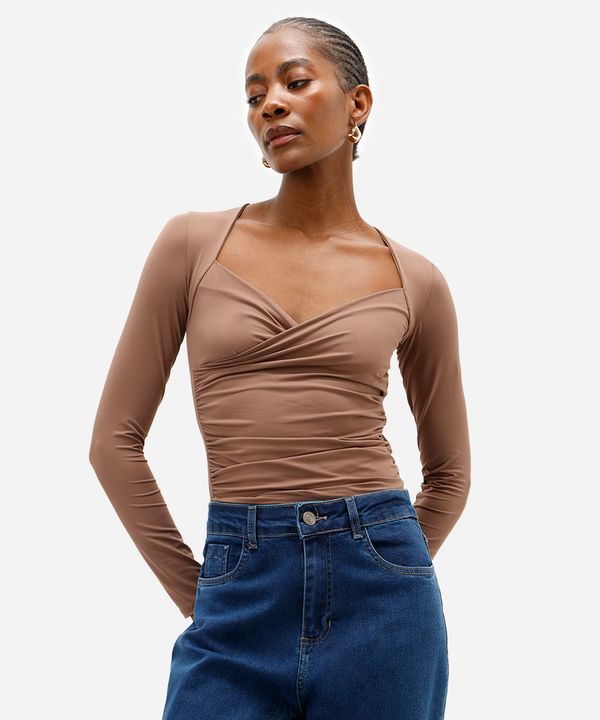 blusa feminina de poliamida franzida marrom P