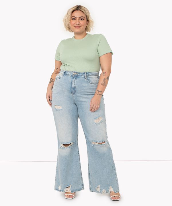 calça jeans plus size wide leg destroyed cintura super alta azul claro 46