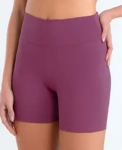 SHORT FITNESS CURTO COM BOLSO BÁSICA VERMELHO PERSA P