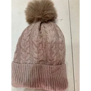 Touca Feminina de Inverno OEM Forrada com Pelúcia em Lã Acrílica Antialérgica Marrom Adulto Touca Feminina de Inverno OEM em Lã Acrílica Antialérgica Marrom com Pompom Adulto