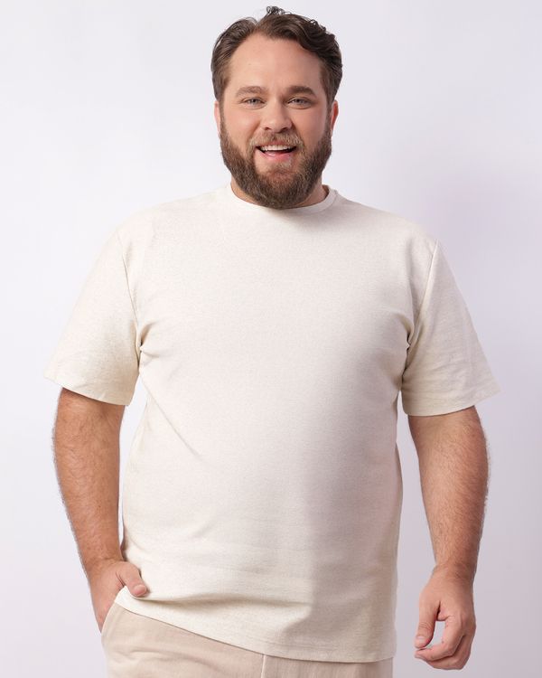 Camiseta Plus Size Masculina Manga Curta Texturizada Off White G2