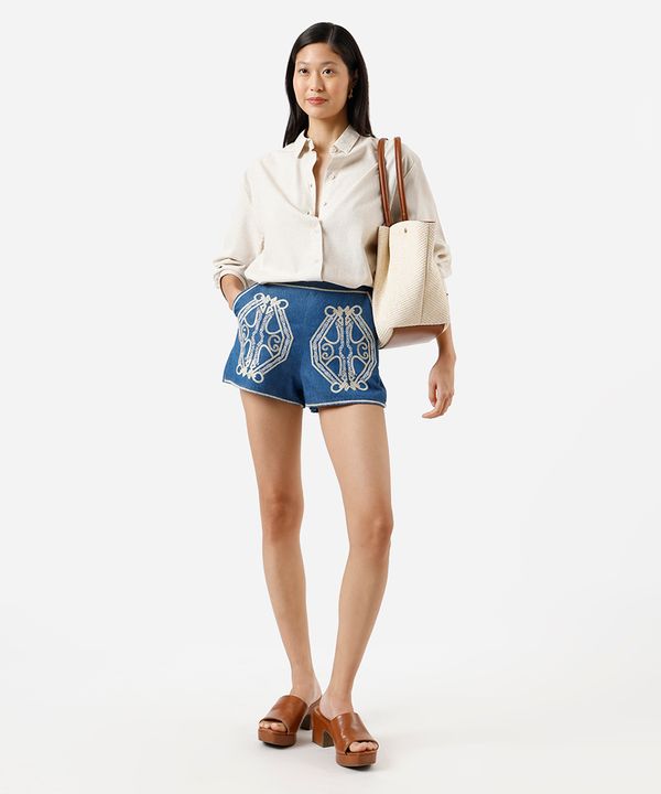 short feminino jeans com bordado azul 36
