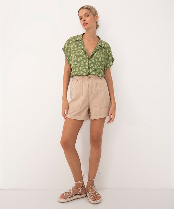 short de sarja clochard cintura super alta com bolsos kaki 44