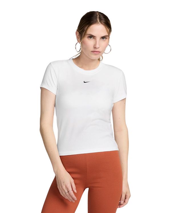 Camiseta Nike Sportswear Chill Knit Feminina - P