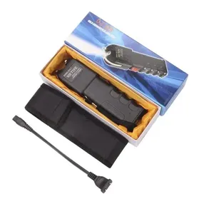 Máquina de Choque Taser 928 Type C/ Lanterna Led (G) - Taser Gaoya 12.000V com Lanterna e Trava de Segurança