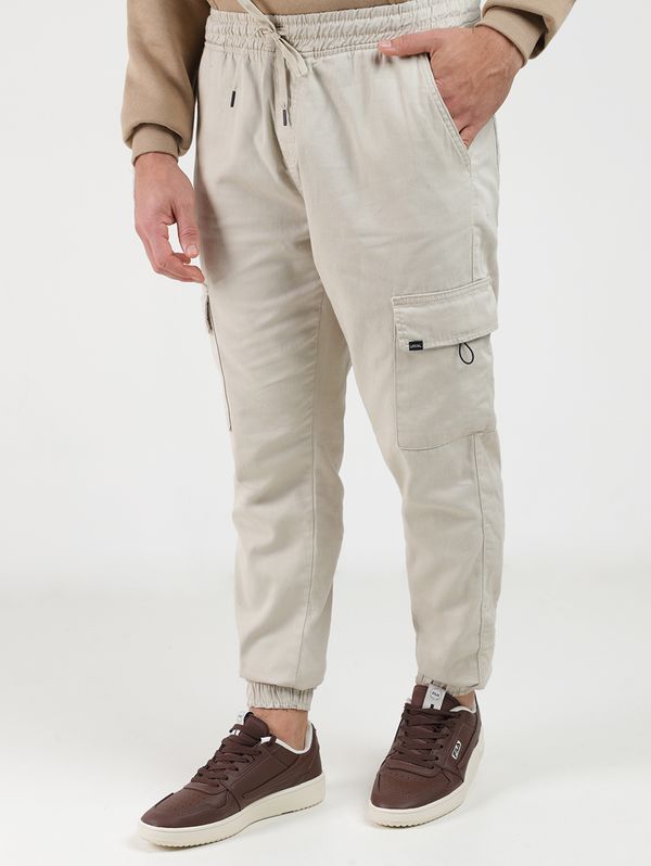 Calça Sarja Jogger Cargo Masculina AREIA 42