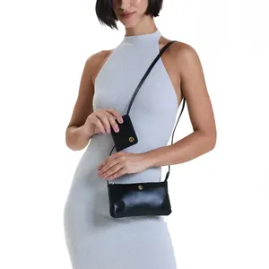 Bolsa Transversal com Carteira Couro Essence Le Postiche Preto