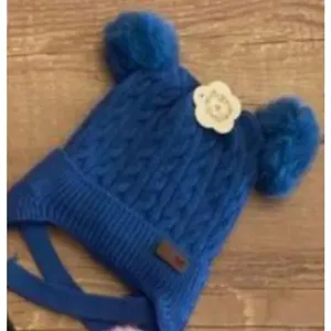Gorro Infantil OEM com Dois Pompom Acrílico e Elastano Tamanho Único Preto Forrado para Menino e Menina Touca Infantil OEM com Dois Pompom Acrílico e Elastano Tamanho Único Preto para Menino e Menina