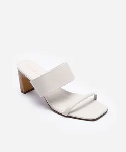 tamanco bico quadrado salto grosso texturizado oneself off white 35