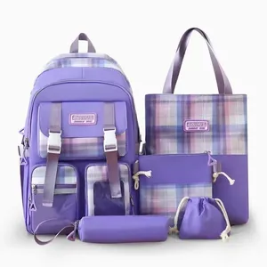 Conjunto de Mochilas e Acessórios Cheguei BR em Nylon com Mochila Grande Bolsa de Ombro e Estojo Conjunto de Mochilas e Acessórios Cheguei BR em Nylon com Mochila Grande e Bolsa de Ombro