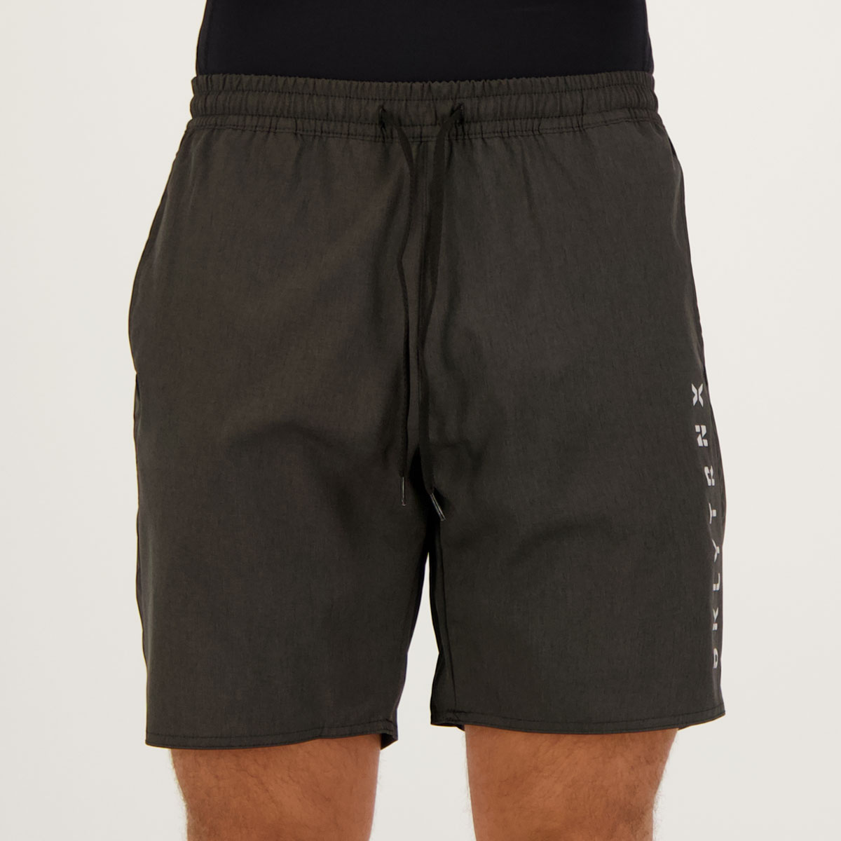 Bermuda Oakley TRNX Mesh 7 Cinza e Preta
