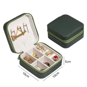Porta Joias Portátil OEM Porta Joia de Bolsa para Viagem Organizador Multifuncional Couro Sintético e Veludo 10x10x5 Porta Joias Portátil OEM Bolsa para Viagem Organizador Couro Sintético e Veludo 10x10x5 Verde