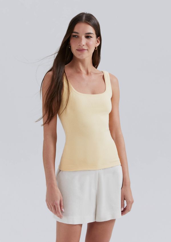 Regata Feminina Decote Quadrado Em Ribana - Amarelo XP