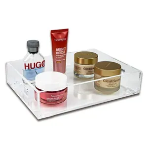 Bandeja em Acrílico Média 25 X 19 X 5,5 cm para Servir com Alças 5MM e Pezinhos Silicone Transparente Centauri Acrílicos Bandeja em Acrílico Média 25 X 19 X 5,5 cm com Alças 5MM e Pezinhos Silicone Transparente Centauri