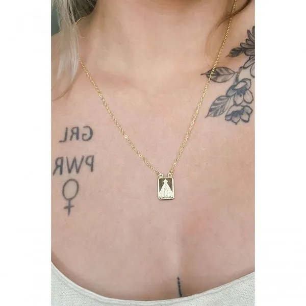 Escapulário Floratta Joias com Mini Medalhas Banhado em Ouro 18K 70CM Dourado Unissex Escapulário Floratta Joias com Mini Medalhas Banhado em Ouro 18K 70CM Dourado Adulto
