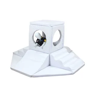 Playground Espuma D26 Torre Casinha 1m80 x 1m80 x 90cm Branco