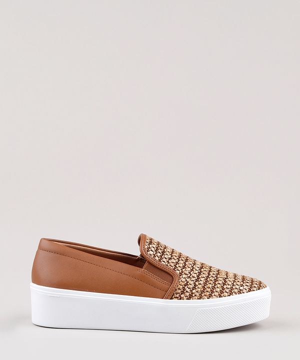 Tênis Slip On Feminino Via Uno Flatform com Recorte em Palha Marrom 34