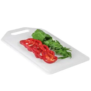Tábua de Corte com Alça Plástico Branca 40x26cm - Plásutil