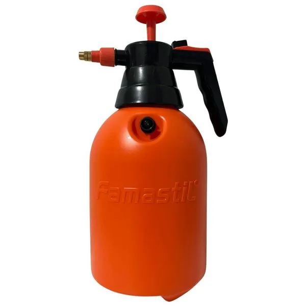 Pulverizador Manual de Compressão Prévia 2L com Bico Regulável e Válvula de Segurança Famastil Pulverizador Manual de Compressão Prévia 2L Bico Regulável Famastil