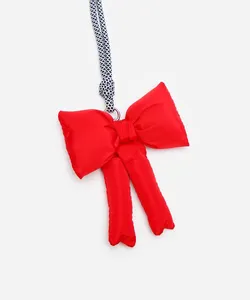 chaveiro bag charm de laço puffer vermelho UNICO