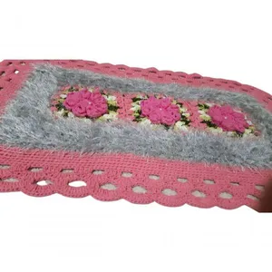 Tapete De Crochê Rosa E Cinza Artesanal