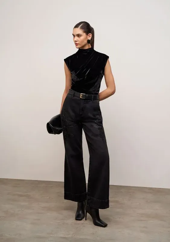 Blusa Iódice Ajustada Decote Reto Manga Curta Padrão Preto G