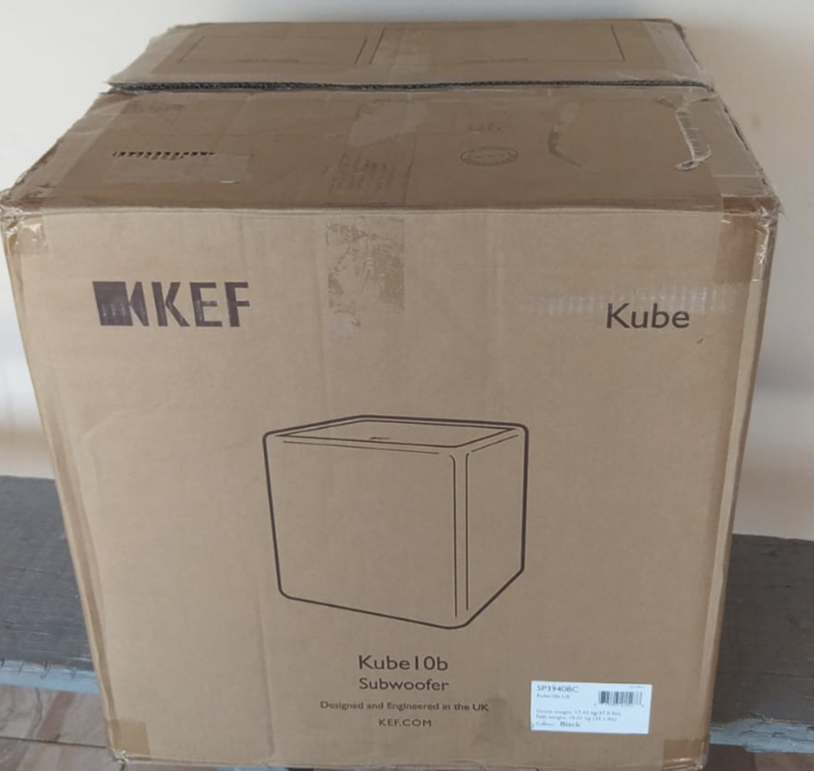 Caixa aberta Kef Kube 10 Kube10B Subwoofer ativo Polegadas Bivolt 300w Selado