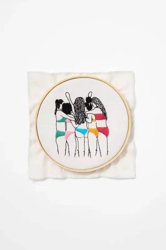 Kit Bordado Mulheres