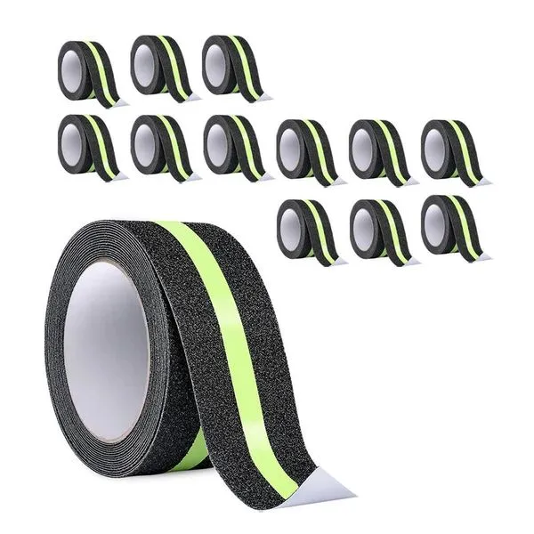 Kit 12 Fitas Antiderrapantes SU-NOSA1 Adesiva Refletiva 5M Preta para Degrau e Rampa AB Mídia Kit 12 Fitas Antiderrapantes SU-NOSA1 Adesiva Refletiva 5M Preta AB Mídia
