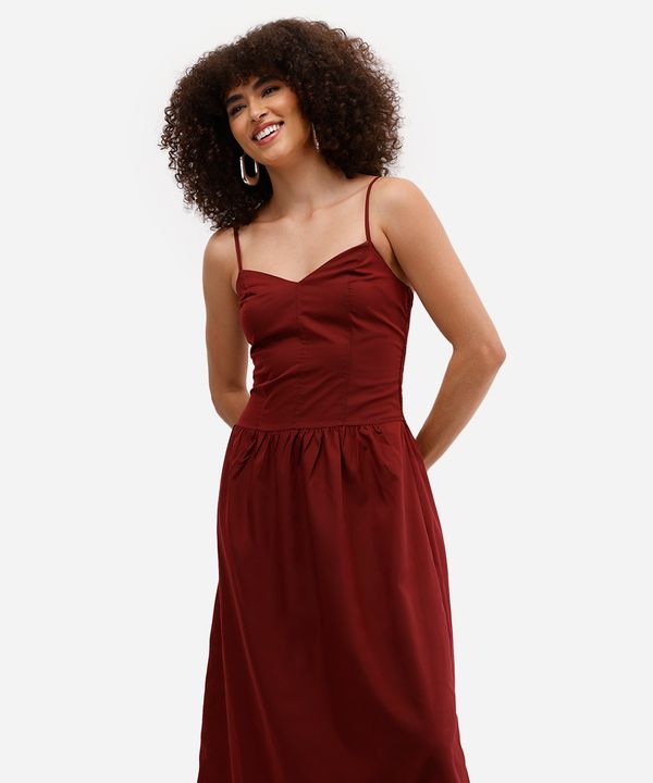 vestido feminino longo cintura alongada com alça fina vinho GG