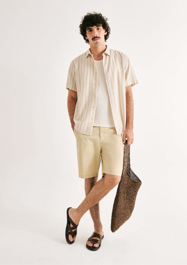Bermuda Básica Masculina Chino - Bege 044