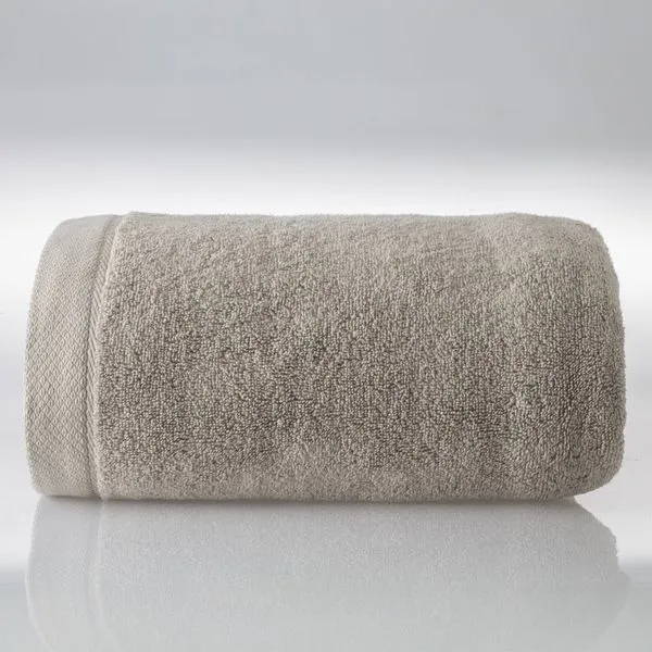Toalha de Banho Star Cotton 70x140CM 100% Algodão 430g-m2 Alta Absorção Fendi Kacyumara Toalha de Banho Star Cotton 70x140CM Algodão 430g-m2 Fendi Kacyumara