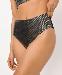 hot pant metalizada prateada M