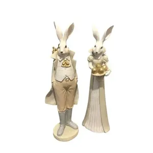 Escultura Em Resina Casal Coelhos Elisabeth E Harry Luxuosos