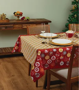 Toalha de Mesa Enfeites 1,40 x 2,50 m Lepper Vermelho