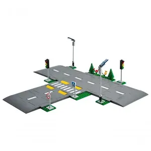 Brinquedo de Construção City Cruzamento de Avenidas 112 Peças com Postes Que Brilham no Escuro Cinza Lego Brinquedo de Construção City Cruzamento de Avenidas 112 Peças Cinza Lego
