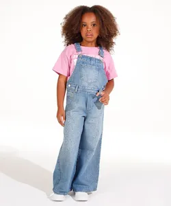 jardineira jeans infantil com strass de estrelas azul 8